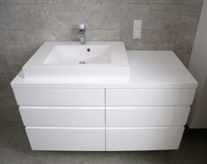 Blaty kamienne do łazienki